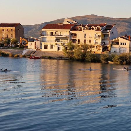 Apartmani Boras Metkovic Bagian luar foto