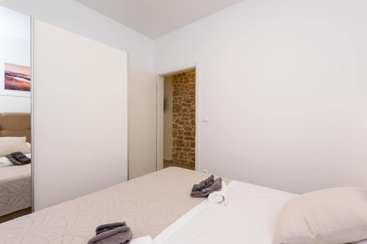 Apartmani Boras Metkovic Bagian luar foto