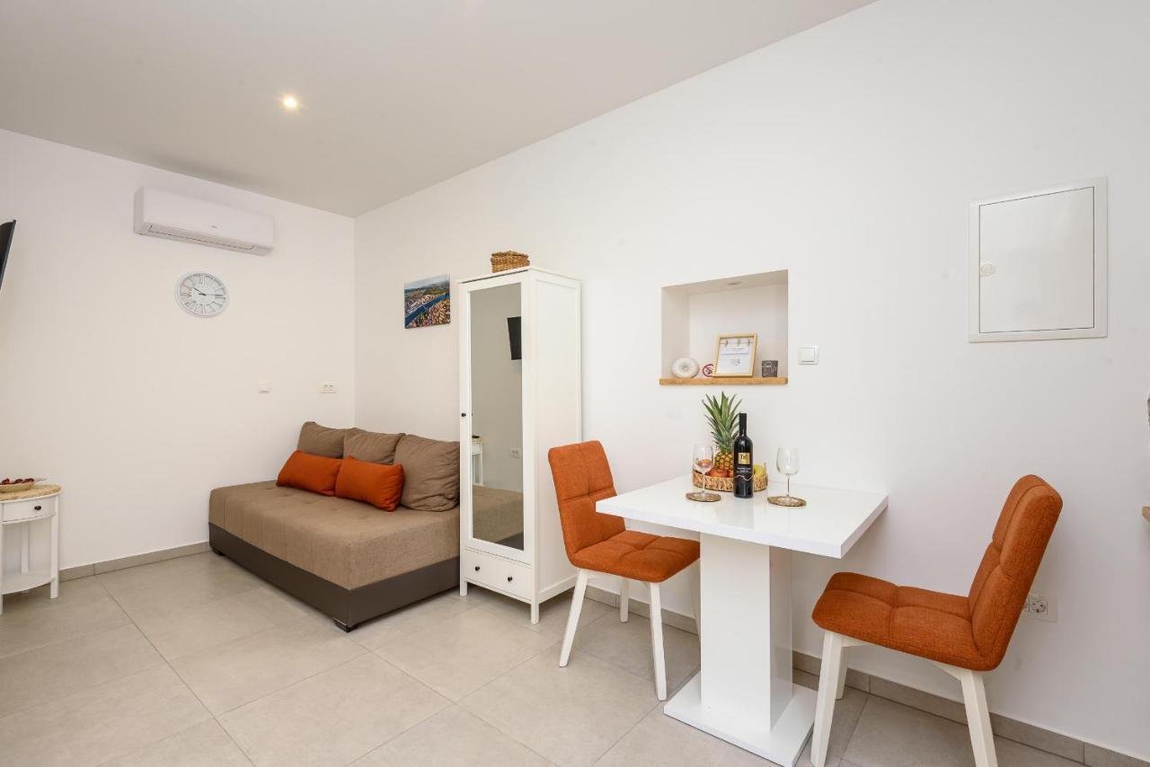 Apartmani Boras Metkovic Bagian luar foto